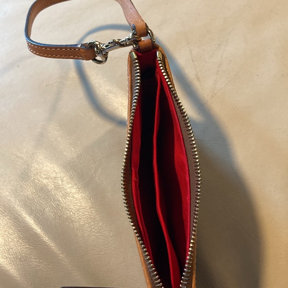 Dooney & Bourke Leather Slim Large Wristlet Clutch NWOT faux Snake skin - Picture 6 of 9